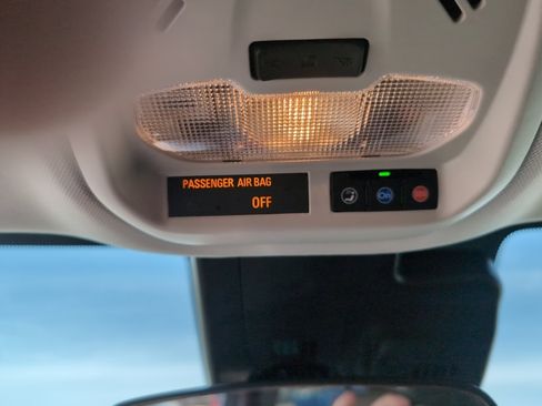 Used 2025 Chevrolet Trax ACTIV image 14