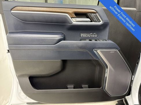 Used 2022 Chevrolet Silverado 1500 High Country image 16