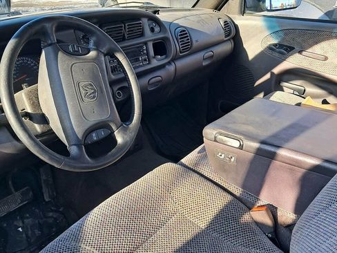 Used 2001 Dodge Ram 2500 Truck 2WD Quad Cab image 3