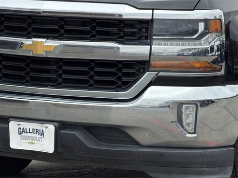 Used 2018 Chevrolet Silverado 1500 LT w/ Texas Edition image 7