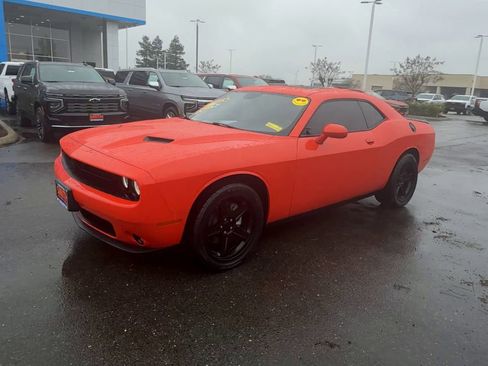 Used 2021 Dodge Challenger SXT w/ Plus Package image 3
