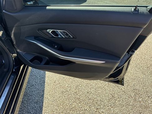 Used 2020 BMW 330i Sedan w/ Driving Assistance Package image 14
