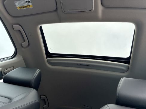 Used 2025 Honda CR-V EX-L image 18
