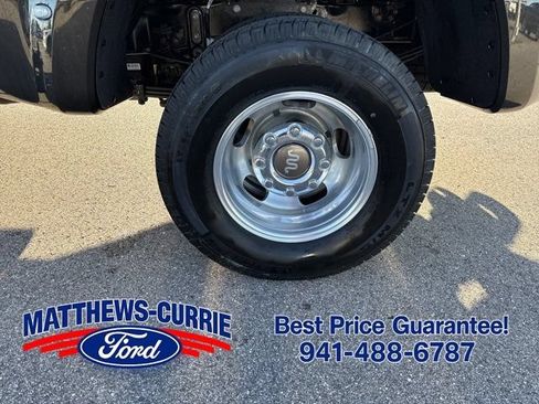 Certified 2024 Ford F350 King Ranch AWD/4WD image 16