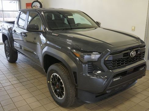 New 2025 Toyota Tacoma TRD Off-Road image 2