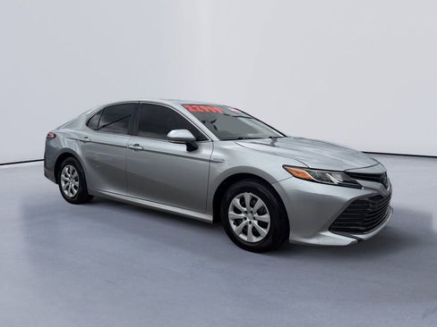 Used 2019 Toyota Camry LE w/ Sunroof Package FWD image 1