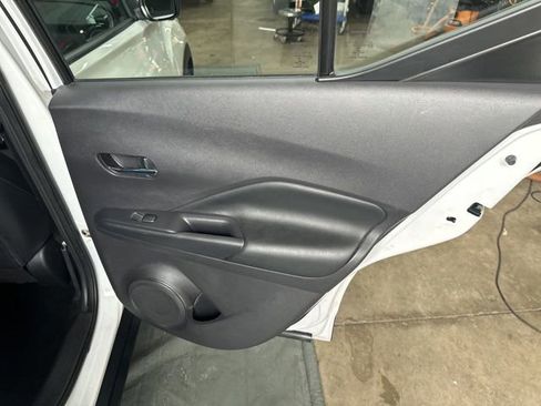 Used 2020 Nissan Kicks SR w/ SR Premium Package FWD image 18