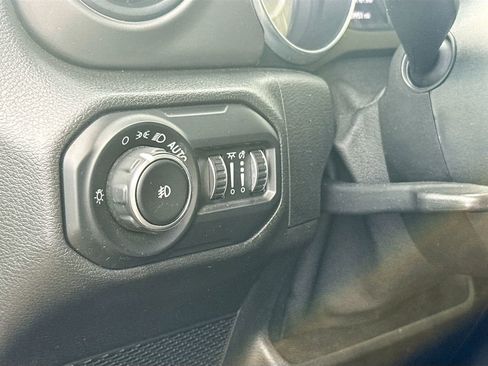 Used 2021 Jeep Wrangler Unlimited Sport S image 11