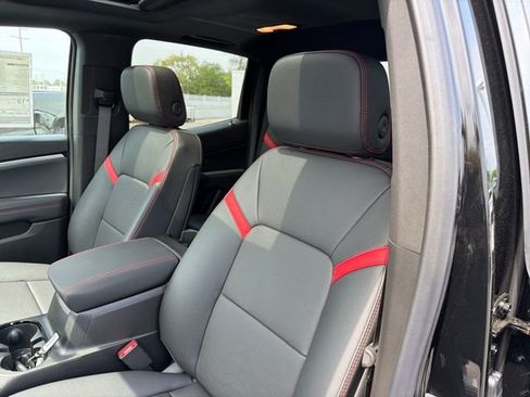 New 2026 Chevrolet Colorado Z71 w/ Midnight Edition AWD/4WD image 19