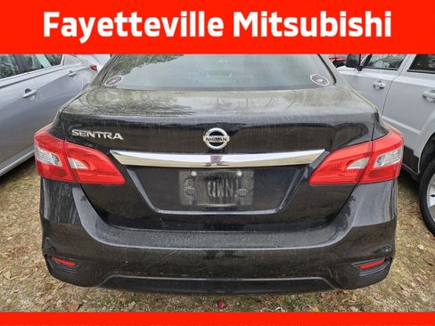 Used 2017 Nissan Sentra S image 4