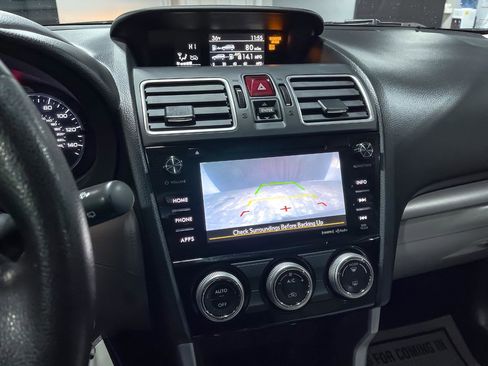 Used 2017 Subaru Forester 2.5i Premium image 32