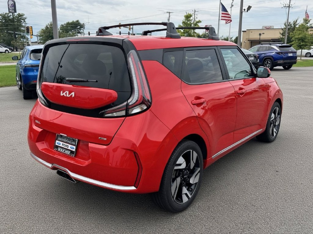Used 2024 Kia Soul GT-Line w/ GT-Line Technology Package FWD image 5