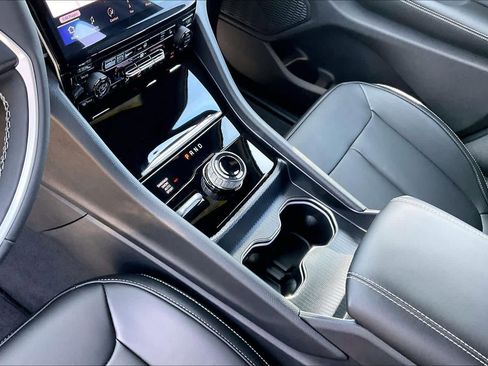 New 2025 Jeep Grand Cherokee L Limited w/ Trailer Tow Package image 7