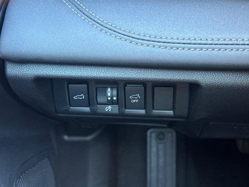 Used 2023 Subaru Outback Touring XT AWD/4WD image 30