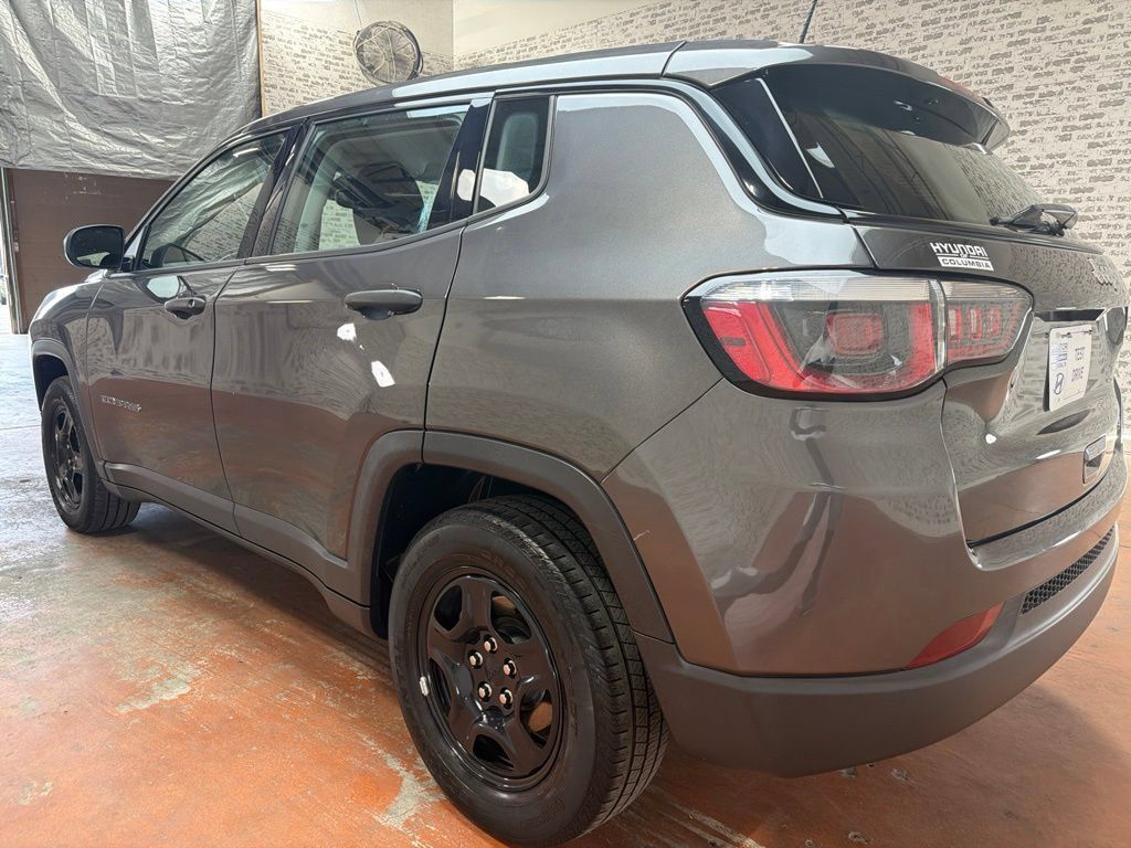 Used 2020 Jeep Compass Sport w/ Cold Weather Group FWD image 5