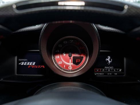 Used 2019 Ferrari 488 Pista Coupe RWD image 22