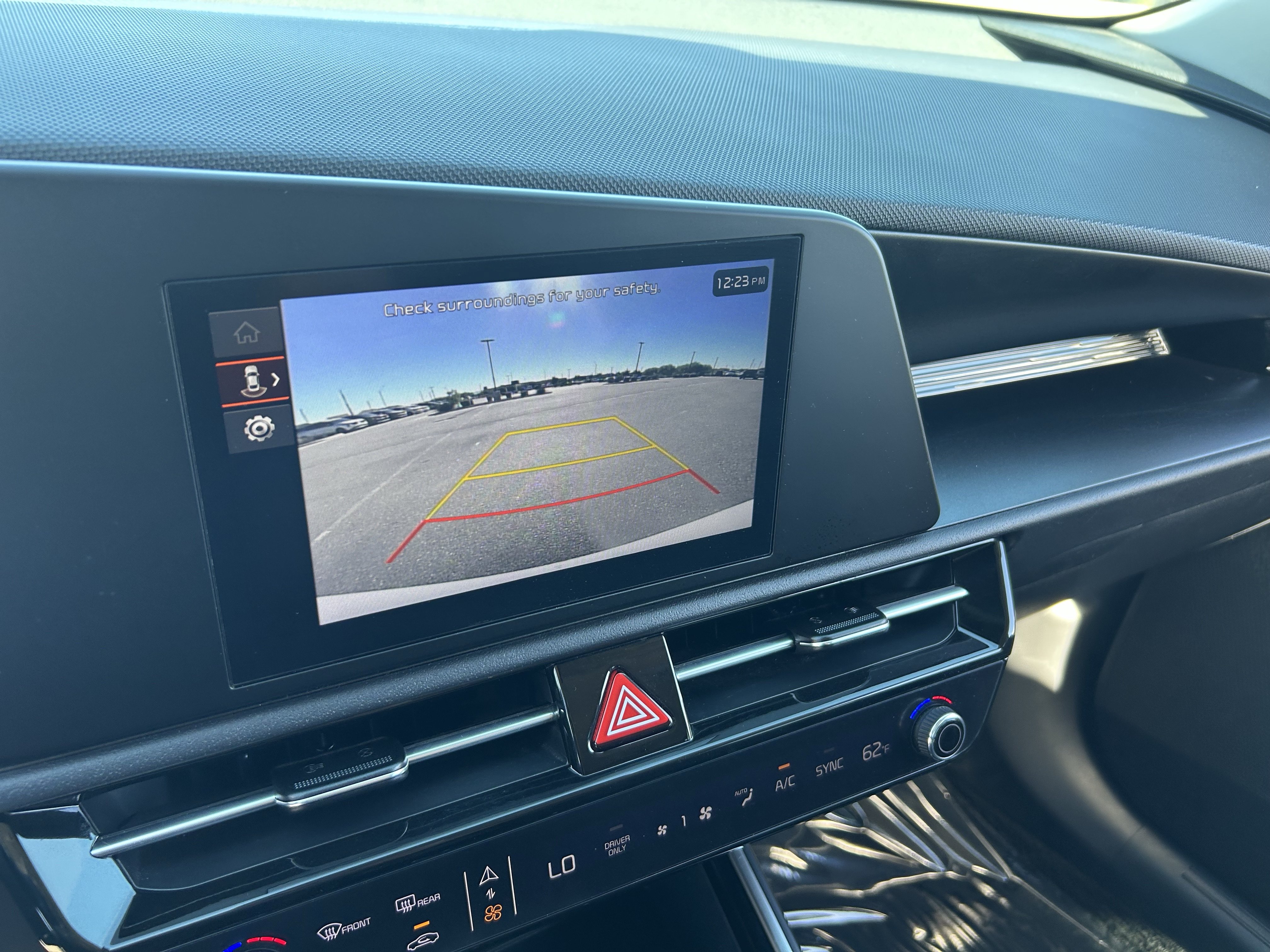 Certified 2025 Kia Niro LX FWD image 31