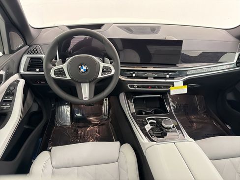 New 2026 BMW X5 xDrive40i w/ M Sport Package image 24