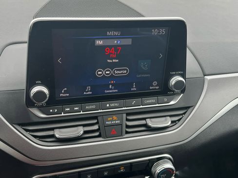 Used 2024 Nissan Altima 2.5 SR image 14