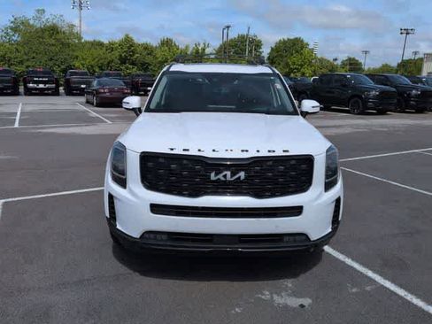 Used 2022 Kia Telluride SX w/ SX Prestige Package AWD/4WD image 3