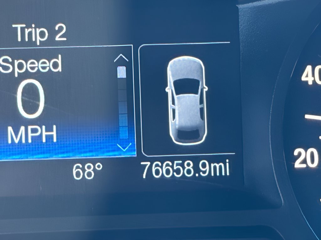 Used 2020 Ford Edge SE FWD image 22