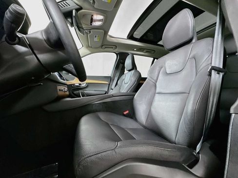 Used 2023 Volvo XC90 B5 Plus w/ Protection Package Premier AWD/4WD image 19