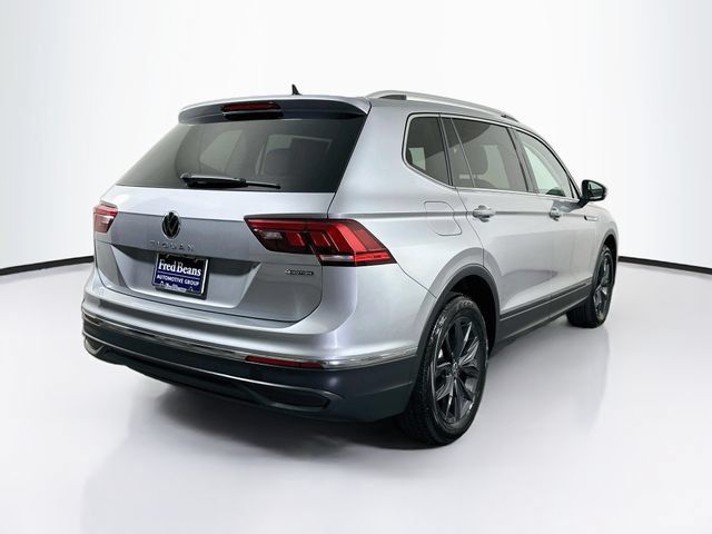Certified 2024 Volkswagen Tiguan SE AWD/4WD image 8