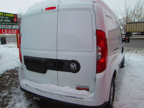 Used 2022 RAM ProMaster City Tradesman image 3