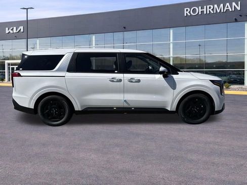 New 2026 Kia Carnival LX FWD image 35