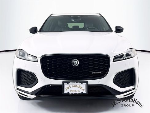 Used 2024 Jaguar F-PACE R-Dynamic S image 2
