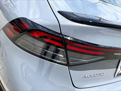Used 2025 Honda Accord Sport image 29
