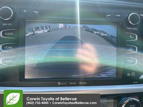 Used 2019 Toyota Highlander XLE AWD/4WD image 14