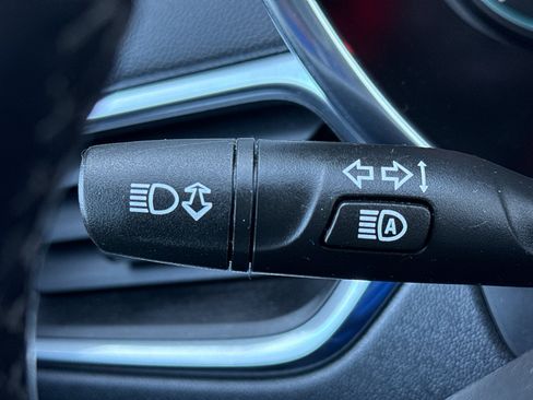 Used 2023 Chevrolet Equinox LT image 19