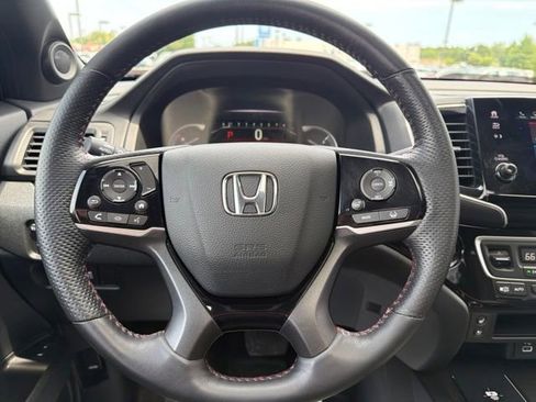 Certified 2024 Honda Passport Black Edition image 25