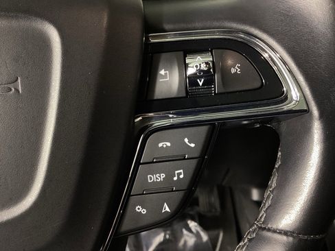 Used 2022 Lincoln Nautilus Reserve image 25