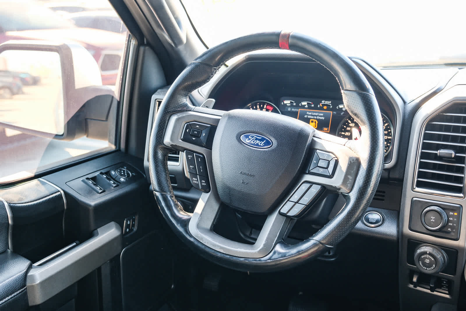 Used 2017 Ford F150 Raptor w/ Equipment Group 802A Luxury AWD/4WD image 17