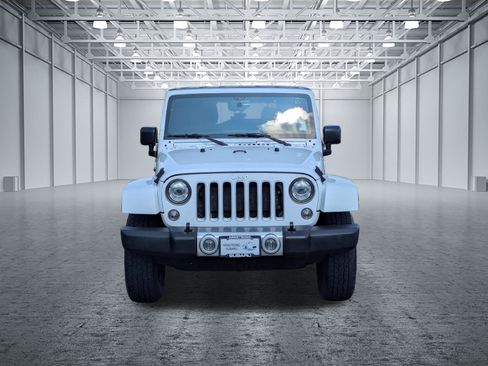 Used 2018 Jeep Wrangler Unlimited Sahara w/ Connectivity Group AWD/4WD image 8