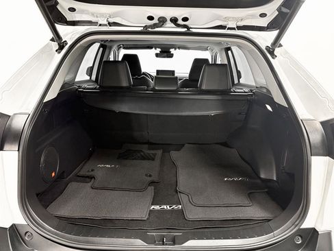 Certified 2022 Toyota RAV4 Limited image 10