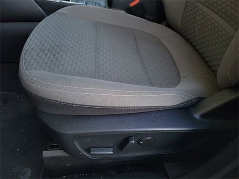 Used 2021 Ford Escape SE w/ SE Sport Appearance Package image 21