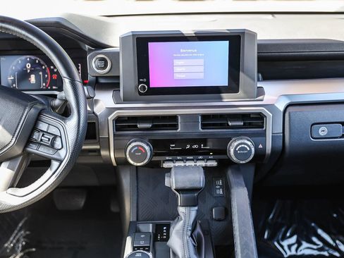 Certified 2025 Toyota 4Runner SR5 AWD/4WD image 13