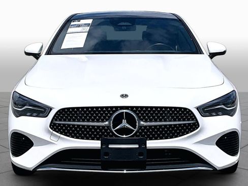 Used 2025 Mercedes-Benz CLA 250 image 4