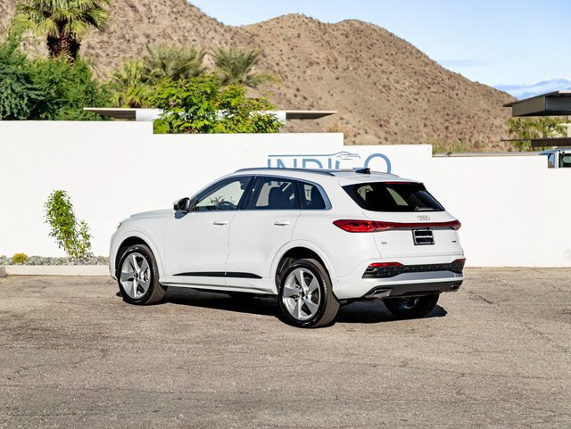 Used 2025 Audi Q5 Premium Plus AWD/4WD image 9