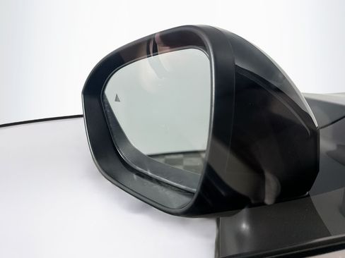 Used 2023 Nissan Rogue SV FWD image 16