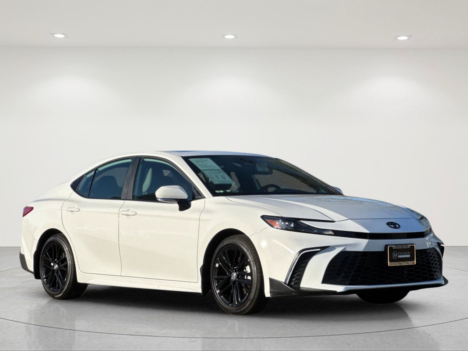 Used 2026 Toyota Camry SE w/ Multimedia Upgrade Package FWD image 8