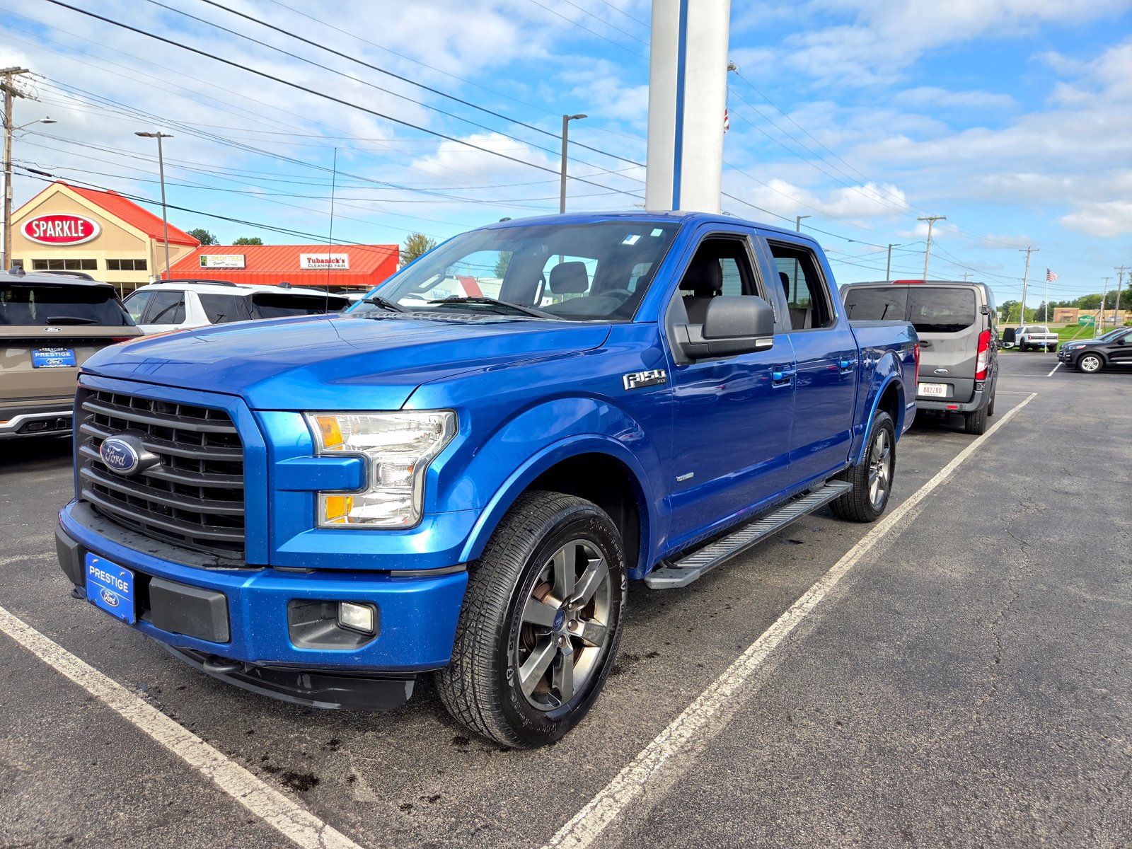 Used 2016 Ford F150 XLT w/ Equipment Group 301A Mid AWD/4WD image 8