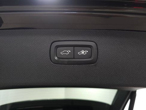 Used 2024 Volvo XC90 T8 Plus w/ Protection Package Premier AWD/4WD image 10