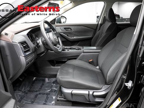 Used 2023 Nissan Rogue S AWD/4WD image 14