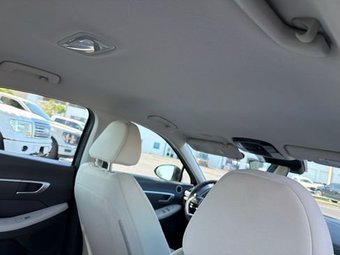 Used 2023 Hyundai Sonata SE FWD image 8