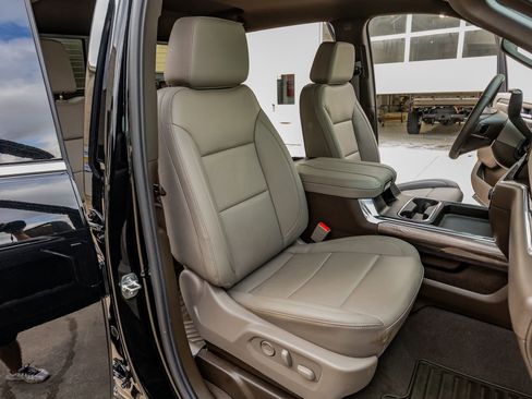 Used 2026 Chevrolet Silverado 2500 LTZ w/ LTZ Plus Package image 30