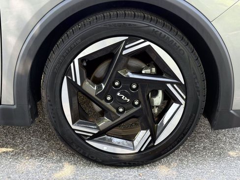 Certified 2025 Kia K4 EX FWD image 31